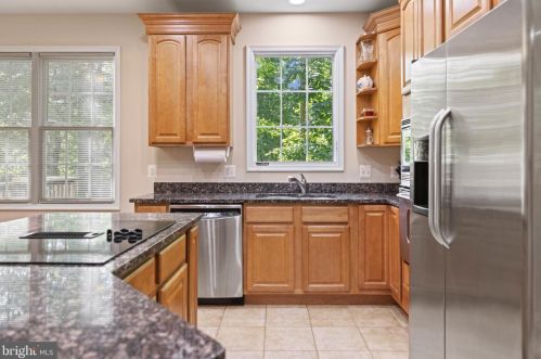 812 Eastover Pkwy, Locust Grove VA  22508-5171 exterior