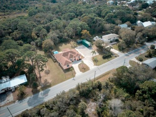 519 Laurel Rd, Nokomis FL  34275-5243 exterior