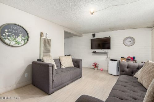 3643 33rd St, Tucson AZ  85713-4210 exterior