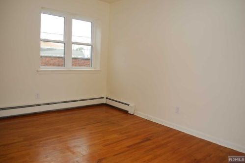 238 Palisade Ave, Cliffside Park NJ  07010-1248 exterior