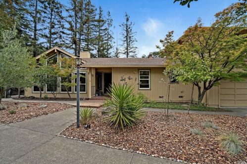 5224 Beaumont Way, Santa Rosa, CA 95409-2812