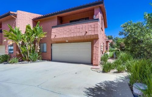 32074 Del Cielo Oeste, Bonsall CA  92003-3807 exterior
