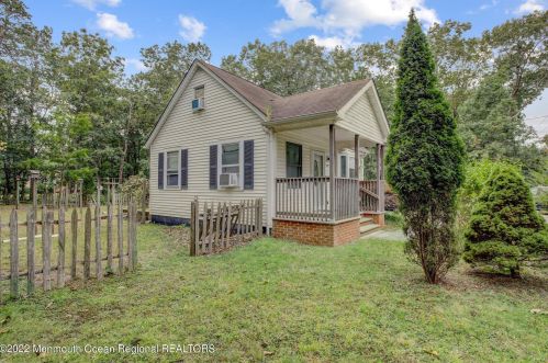 537 Bennetts Mills Rd, Jackson Twp NJ  08527-2457 exterior