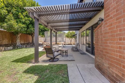 237 Valverde Ave, Brea CA  92821-5959 exterior