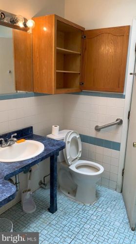7349 20th St, Philadelphia PA  19138-2730 exterior