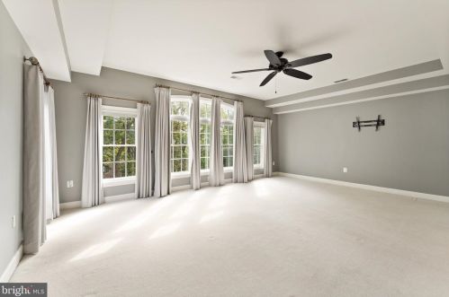 43530 Butler Pl, Leesburg VA 20176-7428 exterior