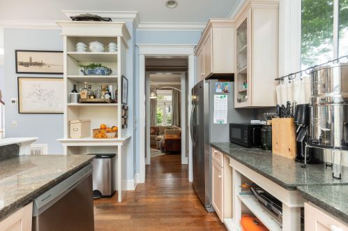 75 Sowell St, Mount Pleasant SC  29464-2660 exterior