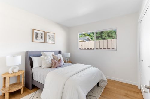 419 Flora Vis Dr, Santa Barbara CA 93109-1106 exterior