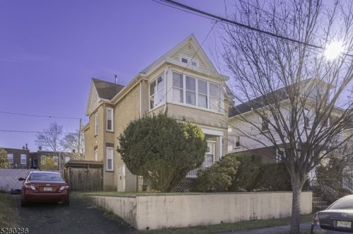 1361 Maple Ter, Rahway, NJ 07065-3227