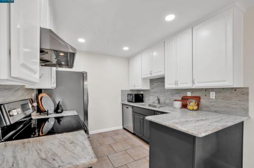 3043 Fostoria Cir, Danville CA  94526-5562 exterior