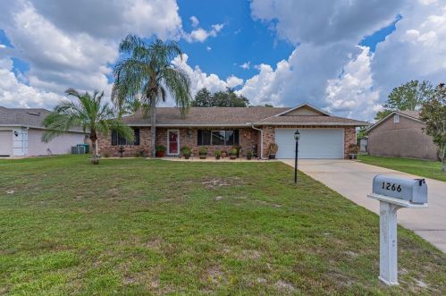 1266 Sacramento St, Deltona, FL 32725-8447