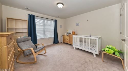 38 Walnut St, Little Falls NJ  07424-1402 exterior