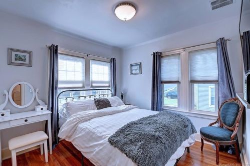 44 Newton Ter, Waterbury CT  06708-1919 exterior