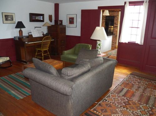 179 North Rd, Deerfield NH  03037-1100 exterior