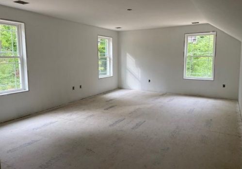 129 Leavitt Rd, Belmont NH  03220-3216 exterior