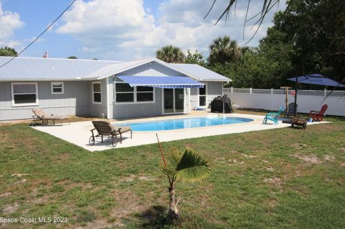1509 Polynesian Ln, Sebastian FL  32958-6535 exterior