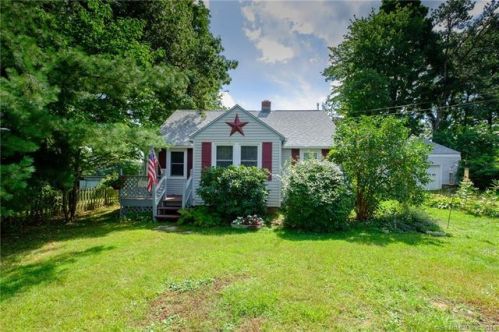 31 Franklin Ave, Plainville, CT 06062-1601