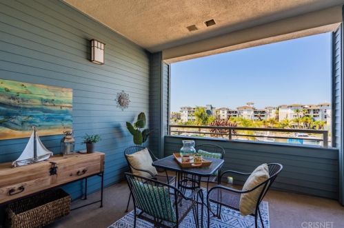 1545 Windshore Way, Oxnard CA  93035-1406 exterior