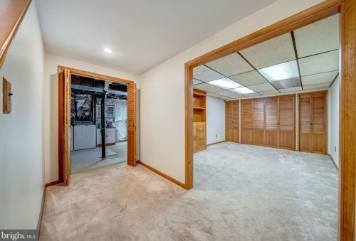 1304 Cold Harbor Ct, Herndon VA 20170-2018 exterior