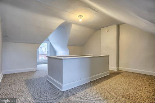 627 Oxford St, Harrisburg PA  17110-2521 exterior