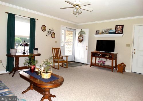 21 Holly Ct, Lees Cross Roads PA  17257-8749 exterior