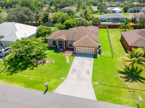 2128 Broward Ter, Fort Pierce, FL 34952-6909