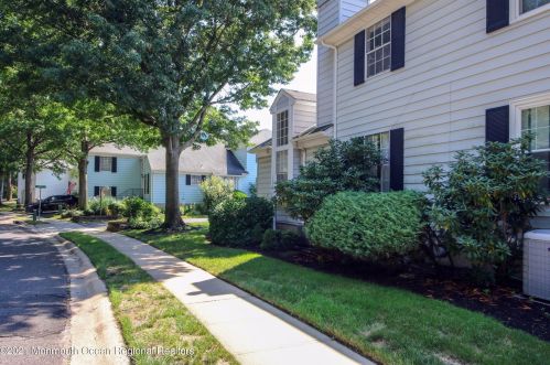 3402 James Ct, Middletown NJ  07748-3470 exterior