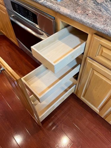 1356 Winston Ct, Upland CA 91786-3215 exterior