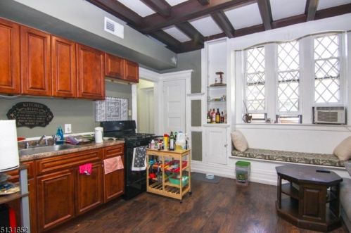 103 3rd Ave, Newark NJ  07104-2708 exterior