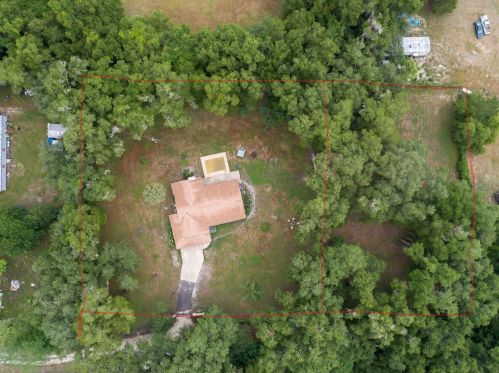 3735 125th Ln, Flemington, FL 32686-4040