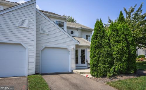 23 Banbury Ct, Southampton, PA 18966-2625