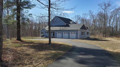 436 Old Colchester Rd, Amston, CT 06231-1624