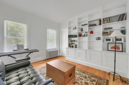 41 Goshen Ave, Washingtonville NY  10992-1117 exterior