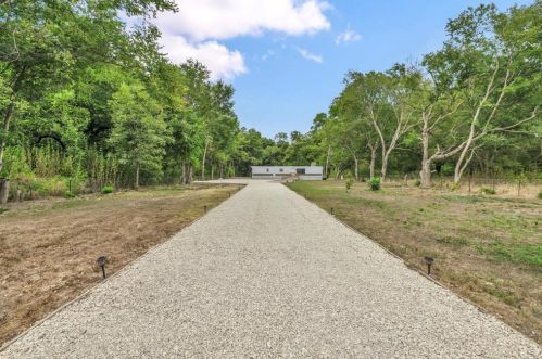 11202 Pearce Ln, Del Valle, TX 78617-3431