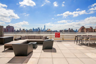 121 19th St, New York NY  10003-2110 exterior