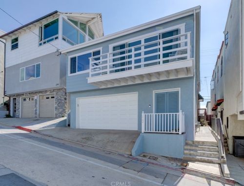 212 41st St, Manhattan Beach CA  90266-3141 exterior