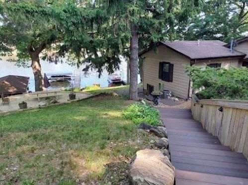 10622 Watts Springs Park Rd, Edgerton, WI 53534-8914