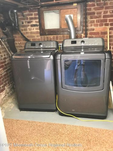 113 Bethany Rd, Holmdel Village NJ  07733-1505 exterior