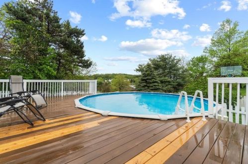 4876 Ottawa Ct, Gibsonia PA  15044-8274 exterior