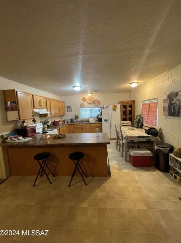 6218 Chiricahua Dr, Sunizona AZ  85625-6051 exterior