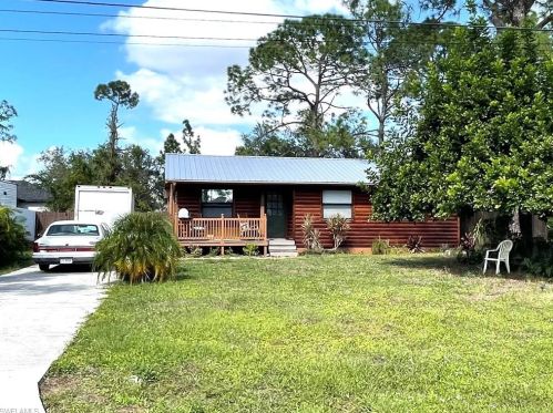 3702 38th St, Lehigh Acres, FL 33976-4214