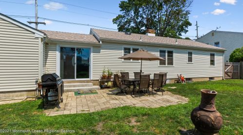 3722 River Rd, Point Pleasant Beach NJ  08742-2051 exterior