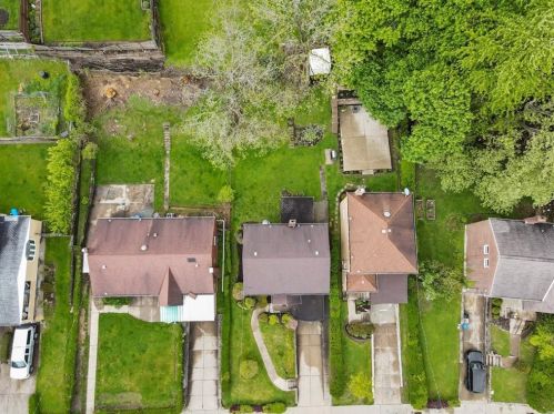 1517 Hawthorne St, Pittsburgh PA  15201-2026 exterior