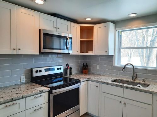 825 Broadway St, Blanchester, OH 45107-1443