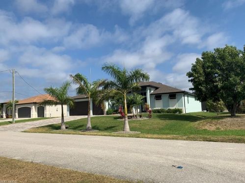 2225 43rd Ter, Cape Coral, FL 33914-6112