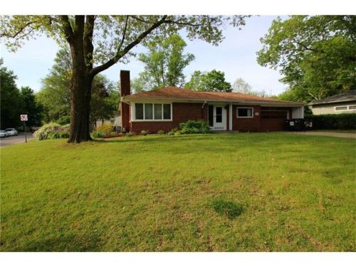 3602 Oakland St, Ames, IA 50014-3526