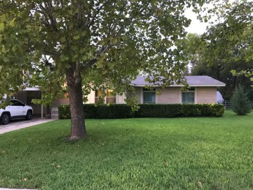 4010 Austin Ave, Brownwood TX  76801-3310 exterior