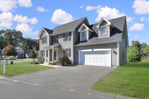 6 Masons Brook Ln, East Windsor, CT 06088-1722