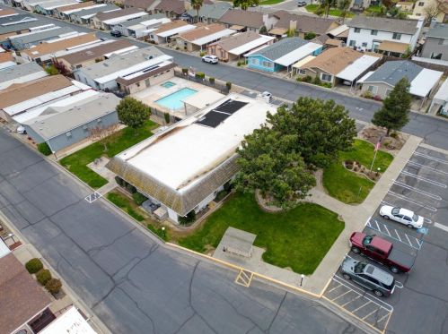 500 Tully Rd, Turlock CA  95380-5121 exterior