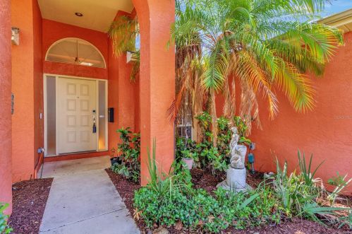 8131 7th St, Saint Petersburg, FL 33702-3633